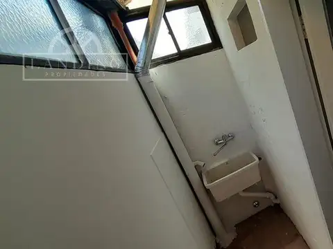 Depto Tipo Casa en Venta de 2 ambientes