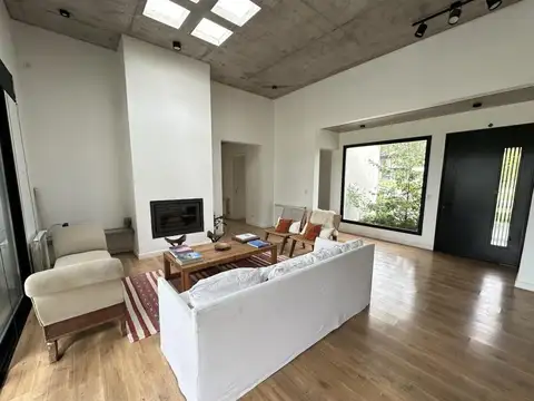 Casa en Alquiler Temporal en Rumenco, USD 470