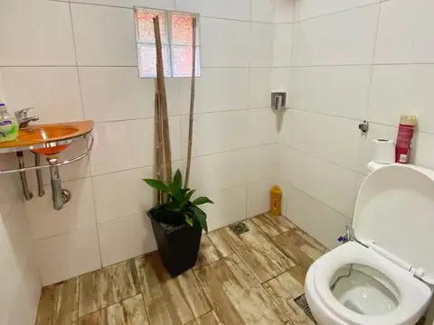 Casa en Venta con 4 cocheras