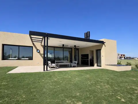 Casa en Alquiler en Fisherton, USD 2.500