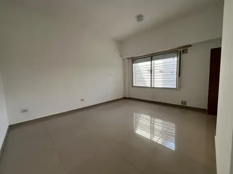 Alquiler, PH 2 Amb y Medio, Reciclado, Planta Alta, Terraza