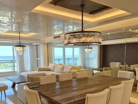 Departamento en Alquiler con 2 cocheras