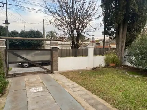 Rivadavia 2400