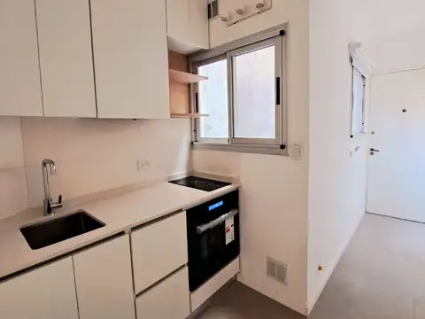 Olivos - Luminoso ambiente reciclado - Excelente ubicación! A pasos de la Estación del Ferrocarril M