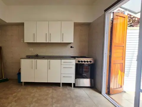 TRIPLEX en Alquiler 4 ambientes en Ramos Mejia .