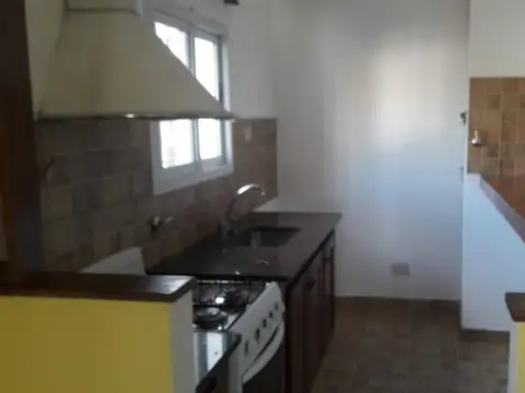 Depto Tipo Casa en Alquiler de 2 ambientes