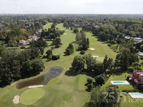 Casa en Venta 10 ambientes Club de Campo Armenia