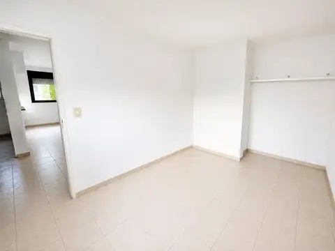 Departamento de 2 Dormitorios al frente
