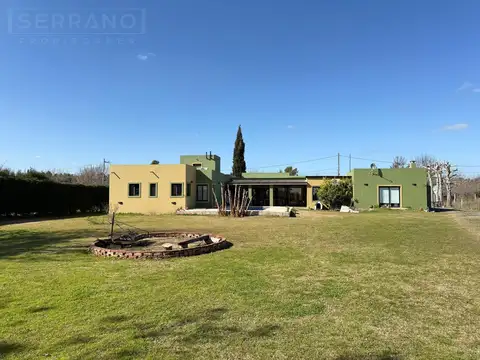 Casa 4 ambientes con 3 baños