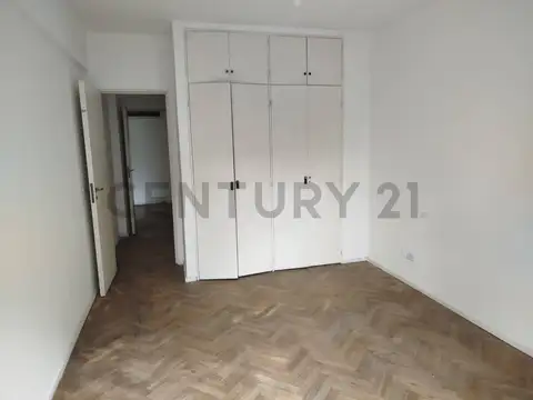 Alquiler en Palermo Amplio 2 ambientes al frente con balcón Súper luminoso