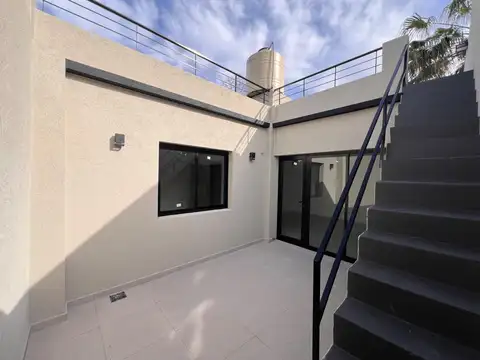 Depto Tipo PH 2 Amb con Patio y Terraza