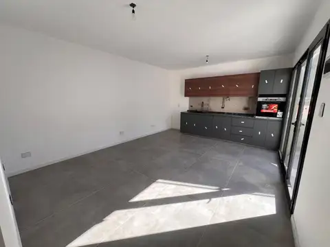 Depto Tipo Casa en Venta de 2 ambientes