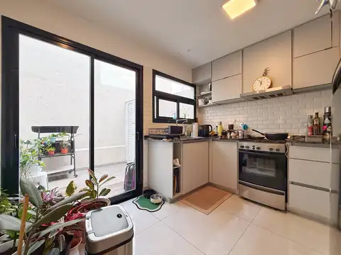 Depto Tipo Casa en Venta con 1 cocheras