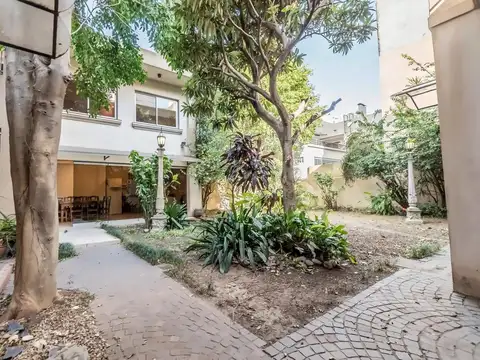 Casa en venta en Villa Urquiza Jardin Garage Quincho Yacuzzi