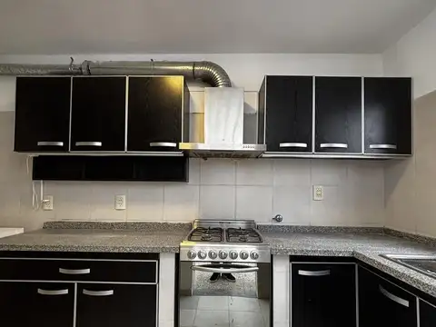 Depto Tipo Casa en Venta 40 años