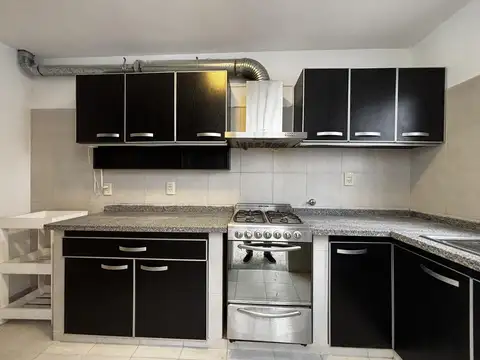 Depto Tipo Casa en Venta en República De La Sexta, USD 65.000