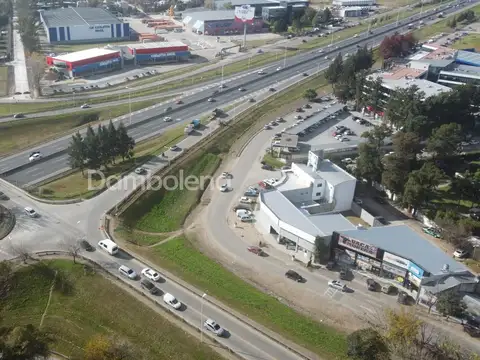 Local en Venta en La Reja, USD 670.000