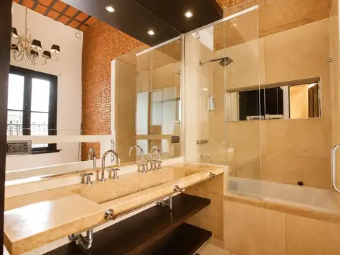 Depto Tipo Casa en Venta de 5 ambientes