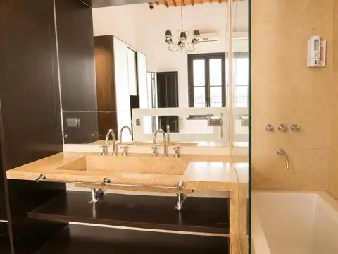 Depto Tipo Casa 5 ambientes con 3 baños