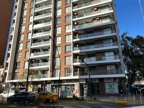Alquiler Departamento 1 dormitorio, Corro esquina Bv San Juan, Barrio Güemes, Cordoba
