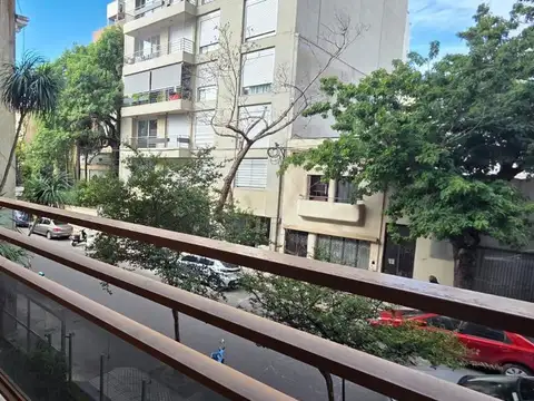 Mariano Moreno 800