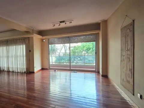 Departamento en Venta de 4 dormitorios