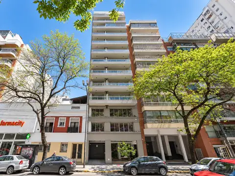 Amplio departamento de 3 ambientes en Caballito con cochera fija apto profesional