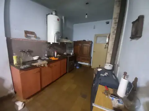 Casa 5 ambientes con 1 baño