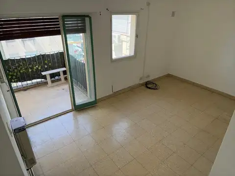 PRESIDENTE PERON 1000, Piso 8