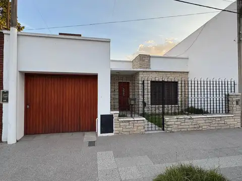 Casa 3 Dorm. 2 Baños – Lobos