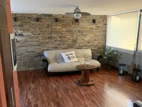 Casa 5 ambientes con 5 baños