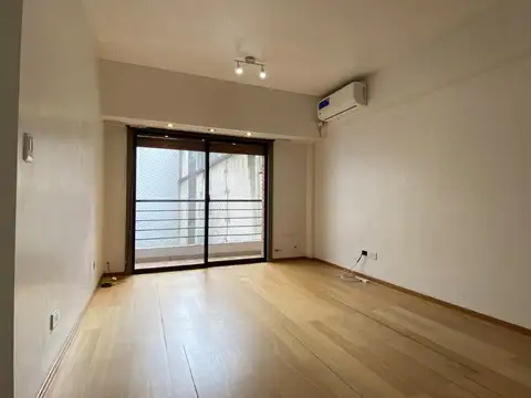 Departamento alquiler 2 ambientes con balcón en Olivos a metros de Maipú