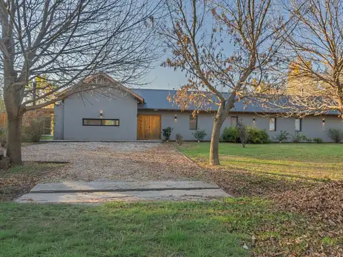 Casa en Venta 4 Ambientes en Altos del Cañadon - Capilla del Señor