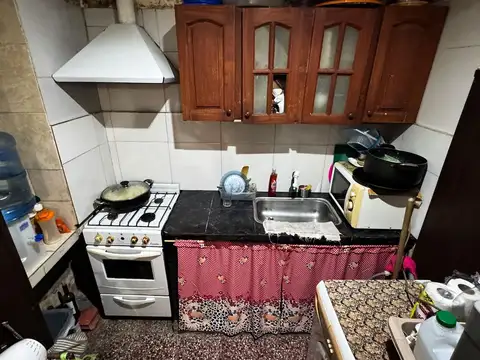 Casa 3 ambientes con 1 baño