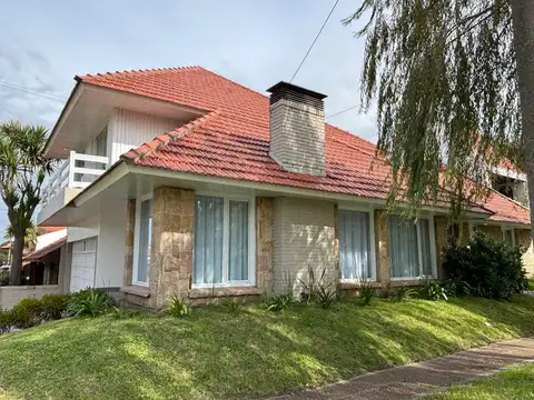 Venta chalet San Carlos