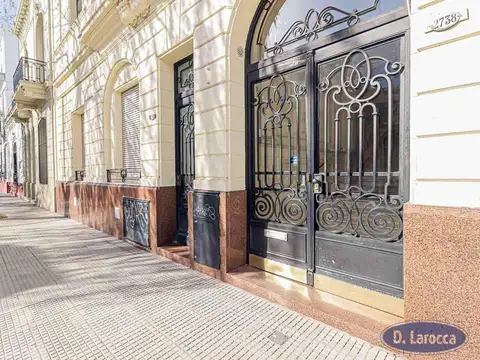 6 AMBIENTES PLANTA BAJA AL FRENTE ENTRADA INDEPENDIENTE ESPA