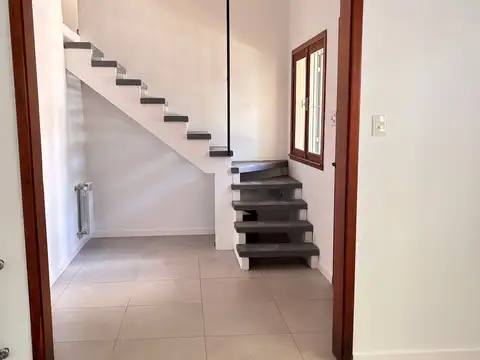 Casa en Alquiler de 3 dormitorios