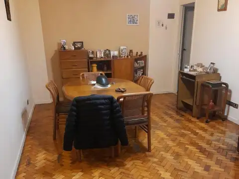 Departamento 4 ambientes con 2 baños