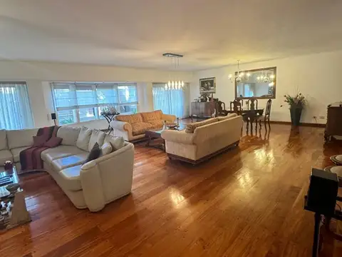 Departamento en Venta con 2 cocheras