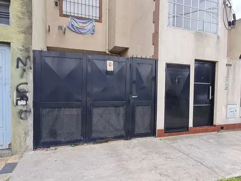 Alquiler  Depto 2 Amb c/cochera Caseros, Tres De Febrero