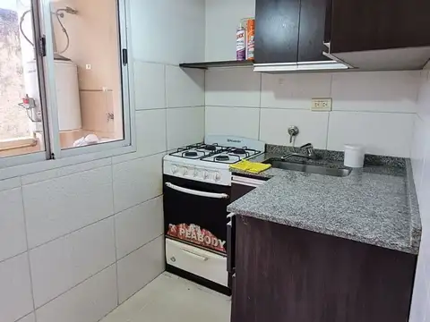 Depto Tipo Casa en Alquiler en Caseros, $ 620.000