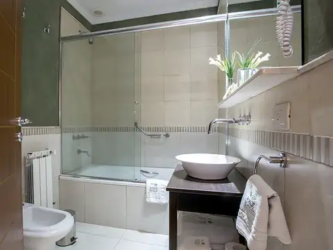 Hotel en Venta en Chascomus, USD 595.000