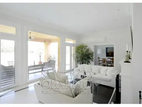 Lindísima casa en Venta de 450m2, lote de 2Ha en El Argentino Farm Club de Lujan 100