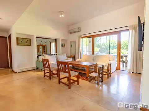 Casa en Alquiler de 3 dormitorios