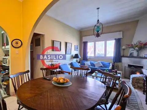 VENTA PH 5 AMBIENTES CON PATIO EN FLORIDA