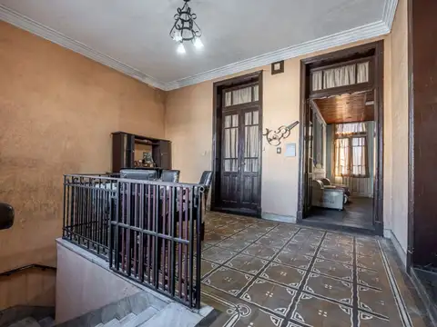 Av Rivadavia 21800