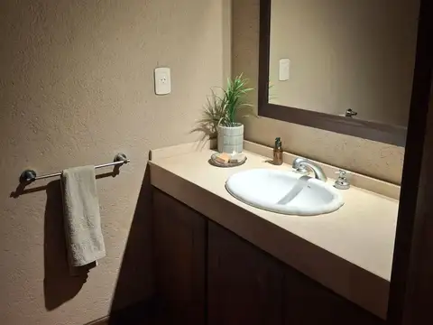 Doctor Edmundo Correas 2800