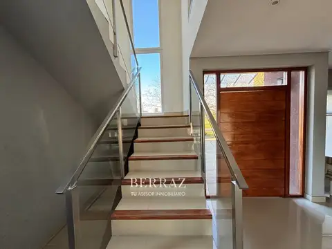 Casa en Venta al Oeste