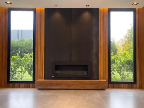 Casa 7 ambientes con 6 baños