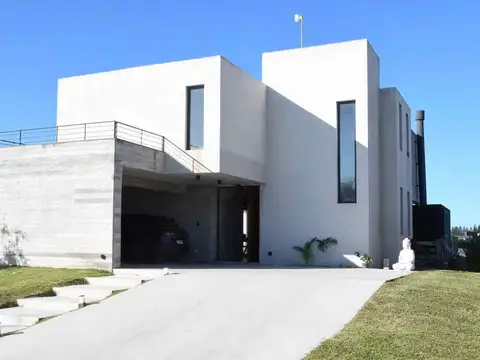 Club de Campo Cruz del Sur 100